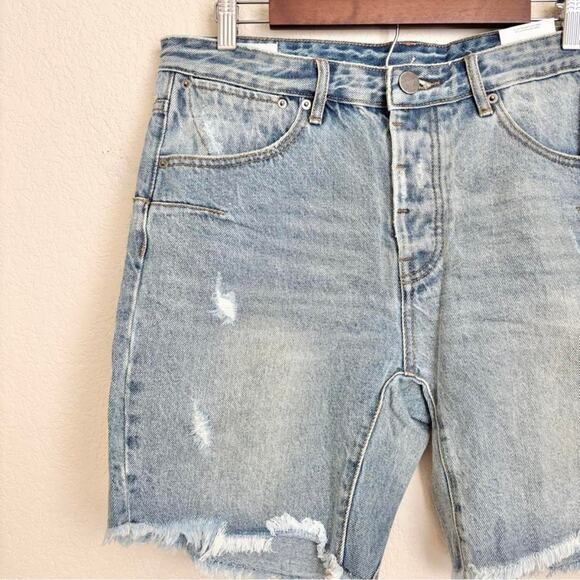 One Teaspoon Men’s Denim Shorts Size 33 Distressed Raw Hem Blue - Picture 2 of 8